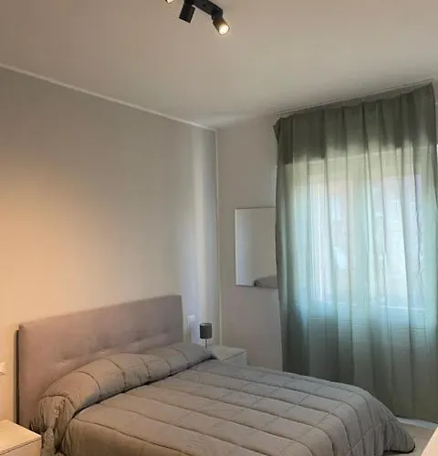 公寓 Shining House In 米兰